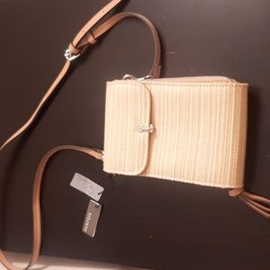 NWT Parfois crossbody cream and tan bag. Perfect on the go bag.